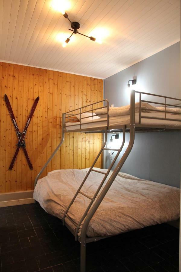 Les Ambrunes Châtel Екстериор снимка